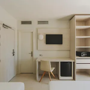 Hotel Mediterraneo ***